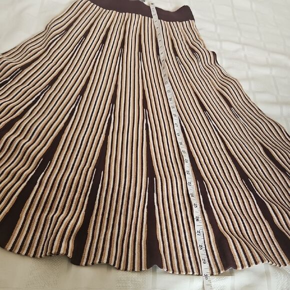 Tan and Brown Pleated Midi A-Line Skirt - Picture 10 of 16